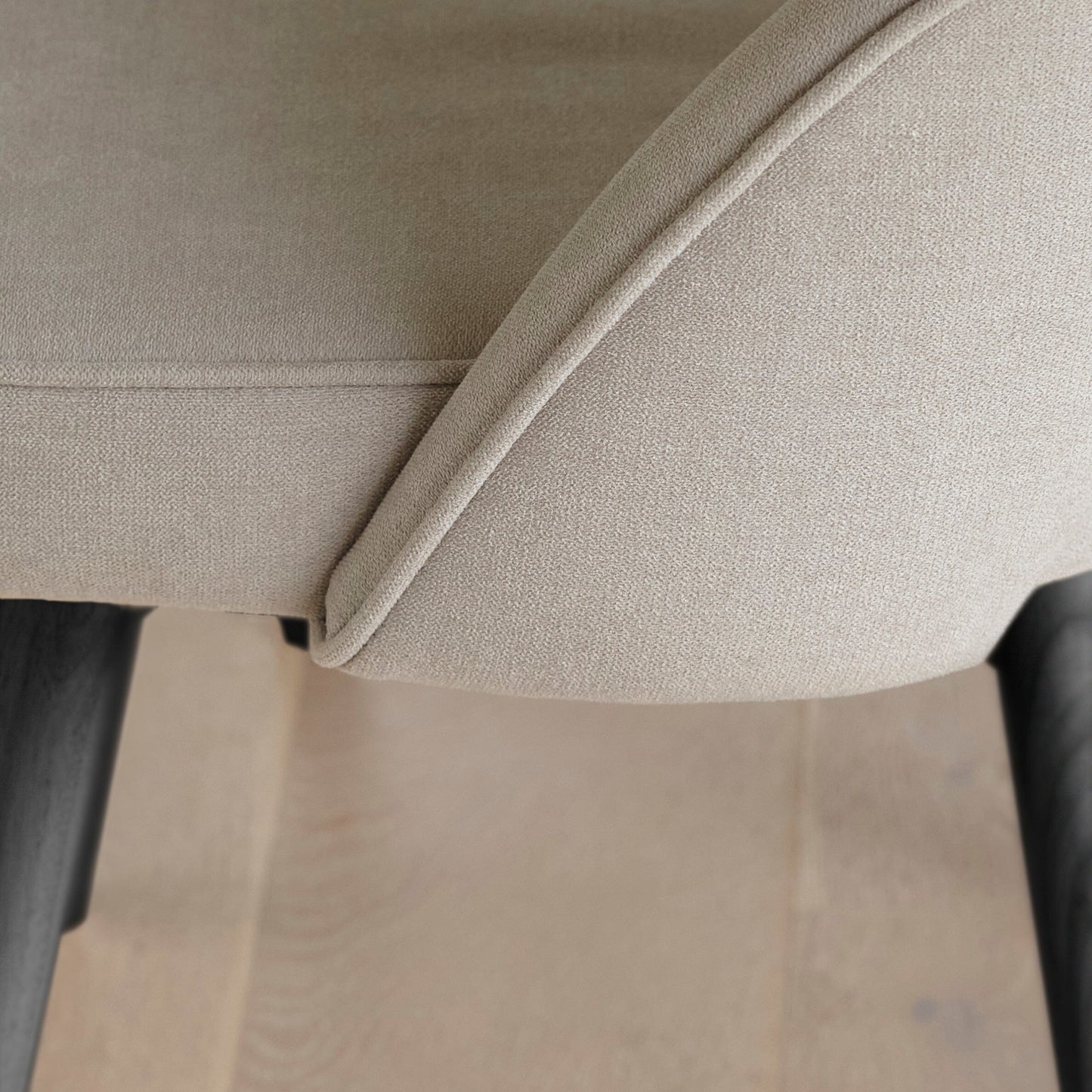 dining chairs beige